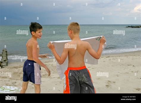 muschi lecken am strand Search